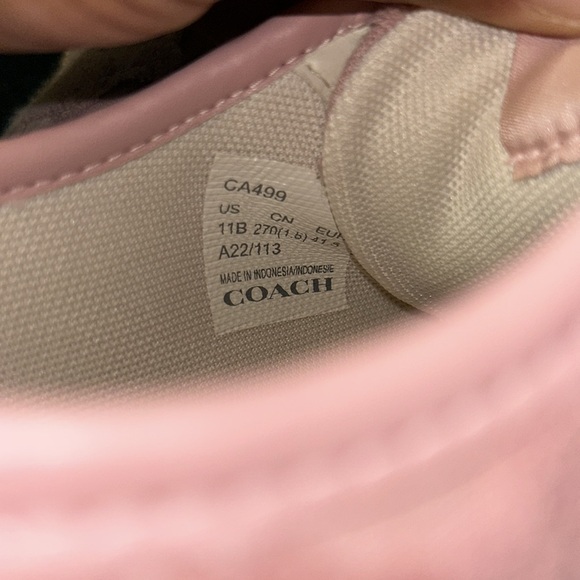 Coach Pink Sneakers Classic Low-Top Design - Picture 14 of 16